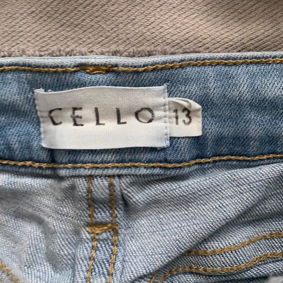 Cropped Rip Jeans - Picture 2 of 2